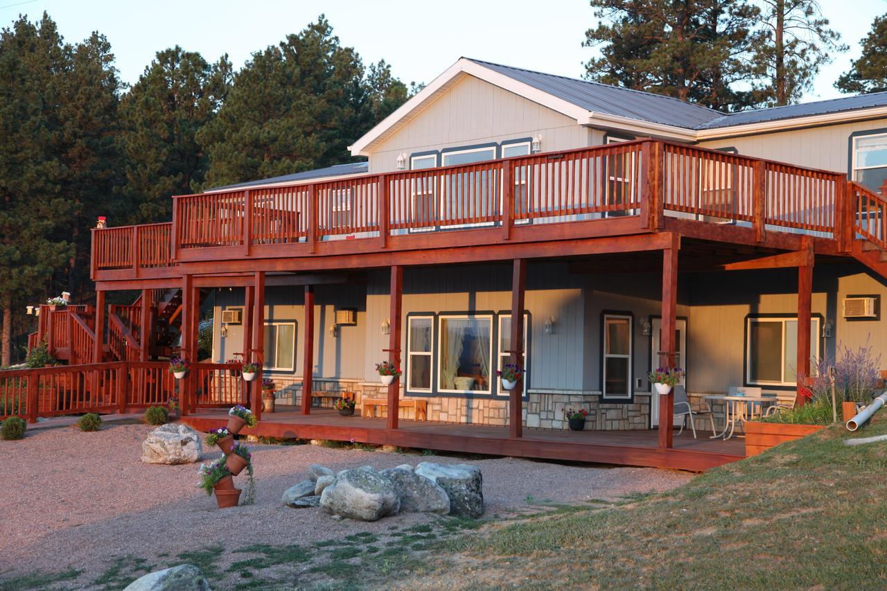 Sawin' Logs Inn Devils Tower Exterior foto